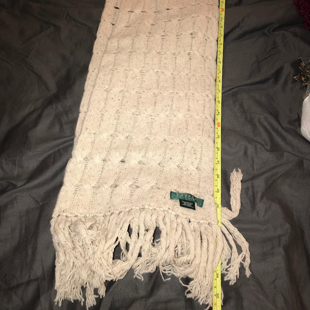 Ralph Lauren Cream knit shawl/scarf/wrap EUC